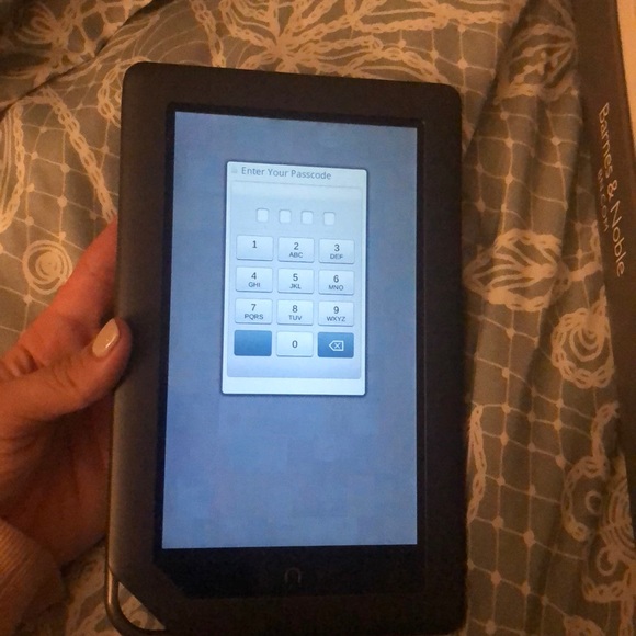 Nook Color - Picture 6 of 6